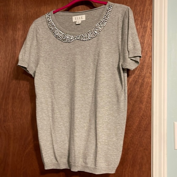 Elle short sleeve M sweater with rhinestone collar. New. Only tried on. - Picture 1 of 7